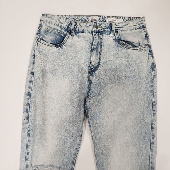 Cotton On Mom Jeans Distressed - Picture 3 of 15